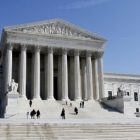 ap090305055700_supreme_court.jpg