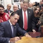 ap11102314011_romney_nh.jpg