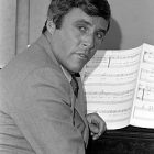 burt_bacharach_250x351.jpg