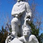 champlain_stat_250.jpg