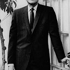 drwelby140.jpg