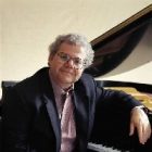 emanuelax.jpg