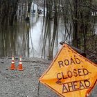 flooding_in_btv_neighborhood_john_curran_ap080928070350.jpg