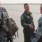 gen_dubie_welcomes_troops_file_2006_used_011812_ap060611033345.jpg