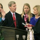 gov_lynch_2011_jim_cole_ap110106114561.jpg