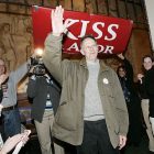 kiss_600_2.jpg