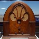 philco_cathedral_radio.jpg