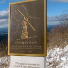 plaque.jpg