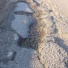 pothole200.jpg