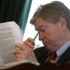 sen_campbell_health_care_debate_042511_toby_ap110425027676_2.jpg