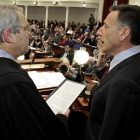 shumlin_takes_the_oath_toby_ap110106030783.jpg